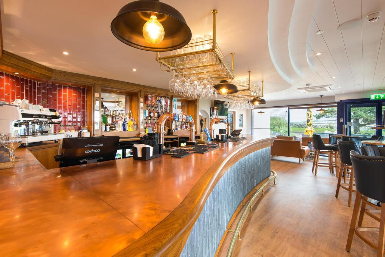 Gwesty Gadlys Hotel Cemaes Bay Eksteriør bilde