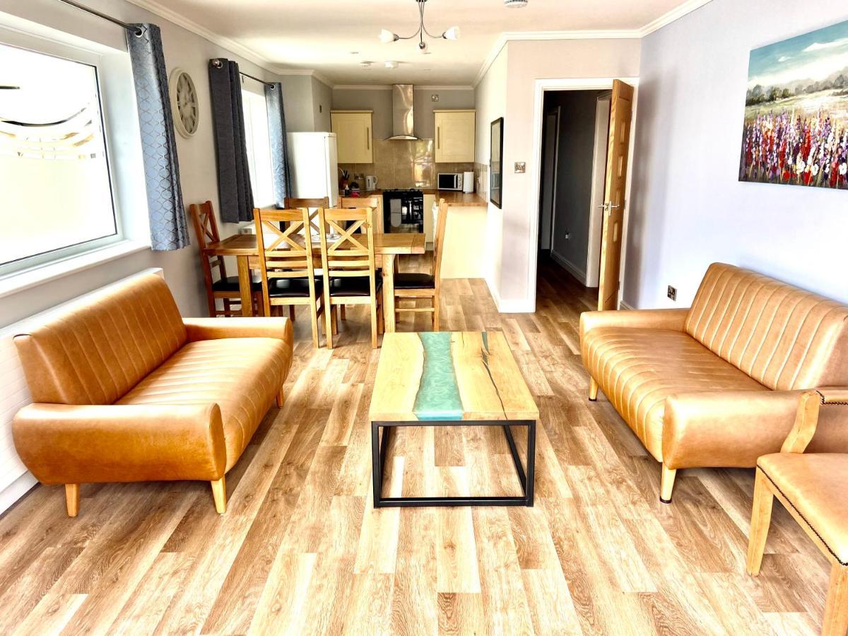 Gwesty Gadlys Hotel Cemaes Bay Eksteriør bilde