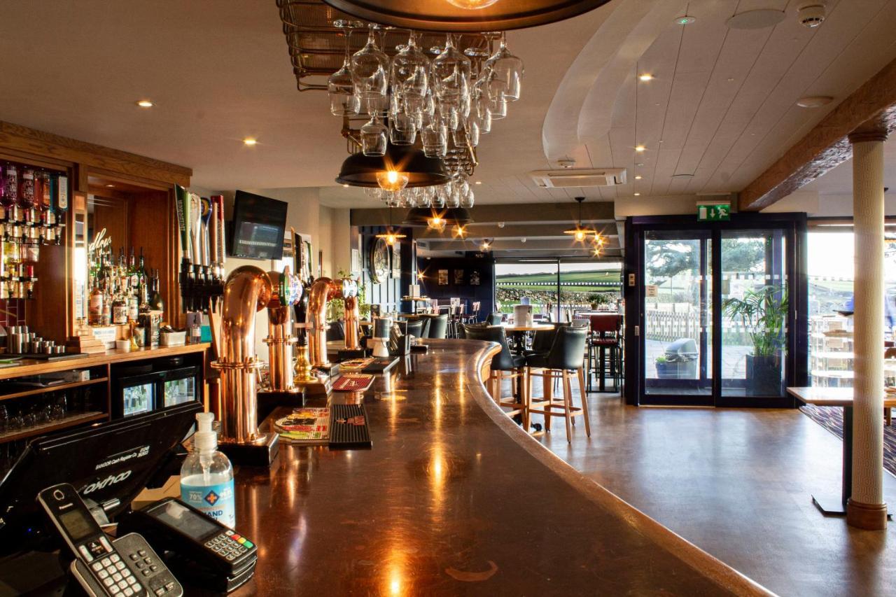 Gwesty Gadlys Hotel Cemaes Bay Eksteriør bilde