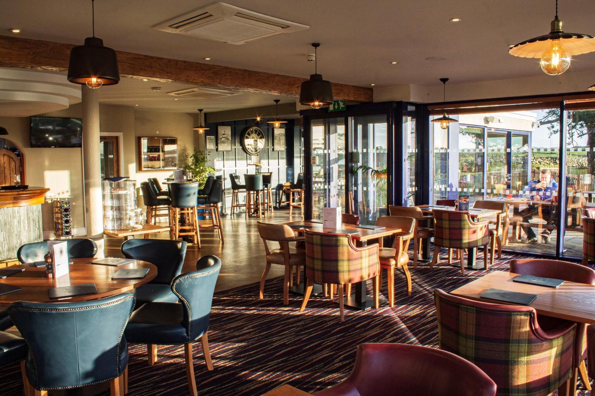Gwesty Gadlys Hotel Cemaes Bay Eksteriør bilde